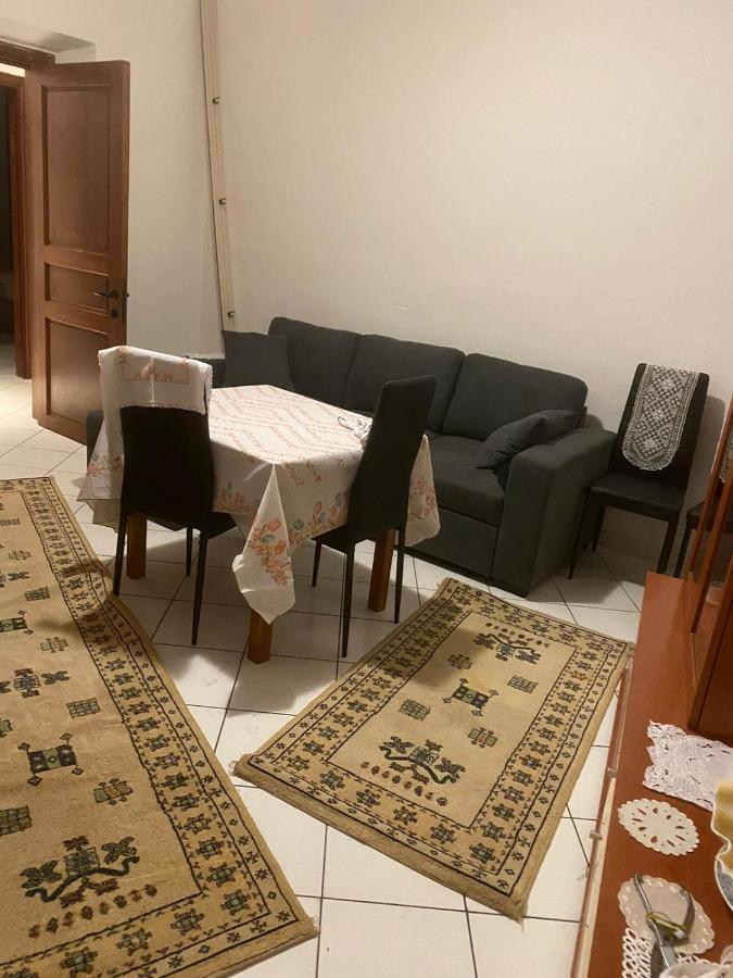 Resi Appartamento ฟลอเรนซ์ ภายนอก รูปภาพ